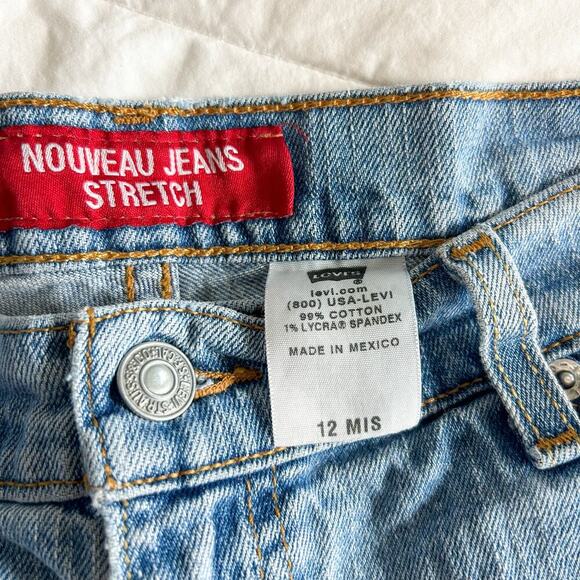 Vintage Levi’s Nouveau Jeans Stretch Cutoff Denim Shorts Blue Women’s Size 12 - Picture 3 of 4